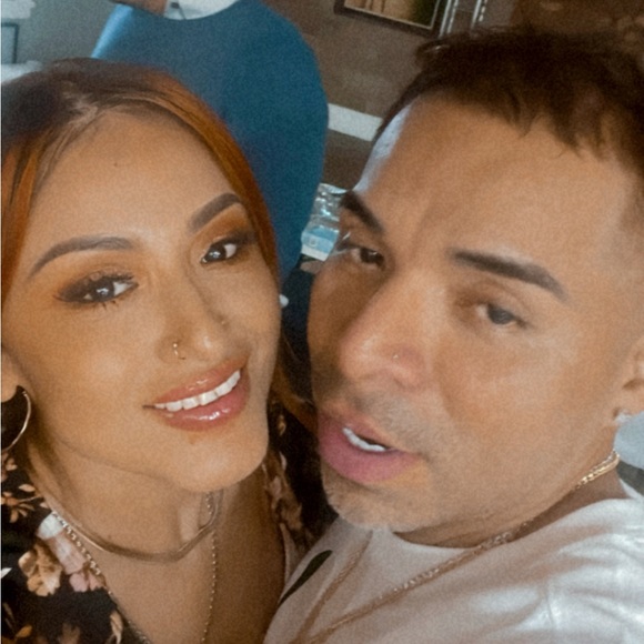 Meet your Posher, Viola - Picture 2 of 2